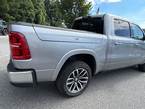 Used 2025 RAM 1500 Limited AWD/4WD image 8