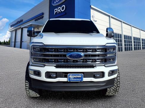 Used 2024 Ford F250 Platinum image 26