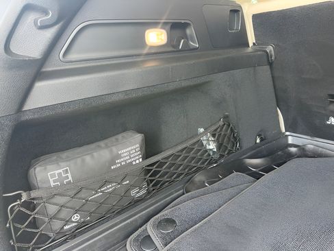 Used 2021 Mercedes-Benz GLE 350 image 50
