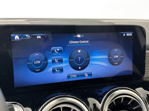 Used 2026 Mercedes-Benz GLB 250 4MATIC image 16