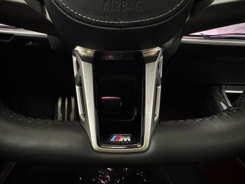 Used 2023 BMW 760i xDrive w/ Executive Package image 28