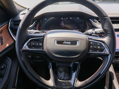 New 2026 Jeep Grand Cherokee Summit AWD/4WD image 31