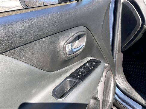 Certified 2022 Jeep Renegade Latitude w/ Convenience Group image 30