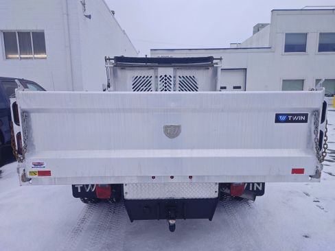 Used 2022 Ford F550 4x4 Regular Cab Super Duty image 8