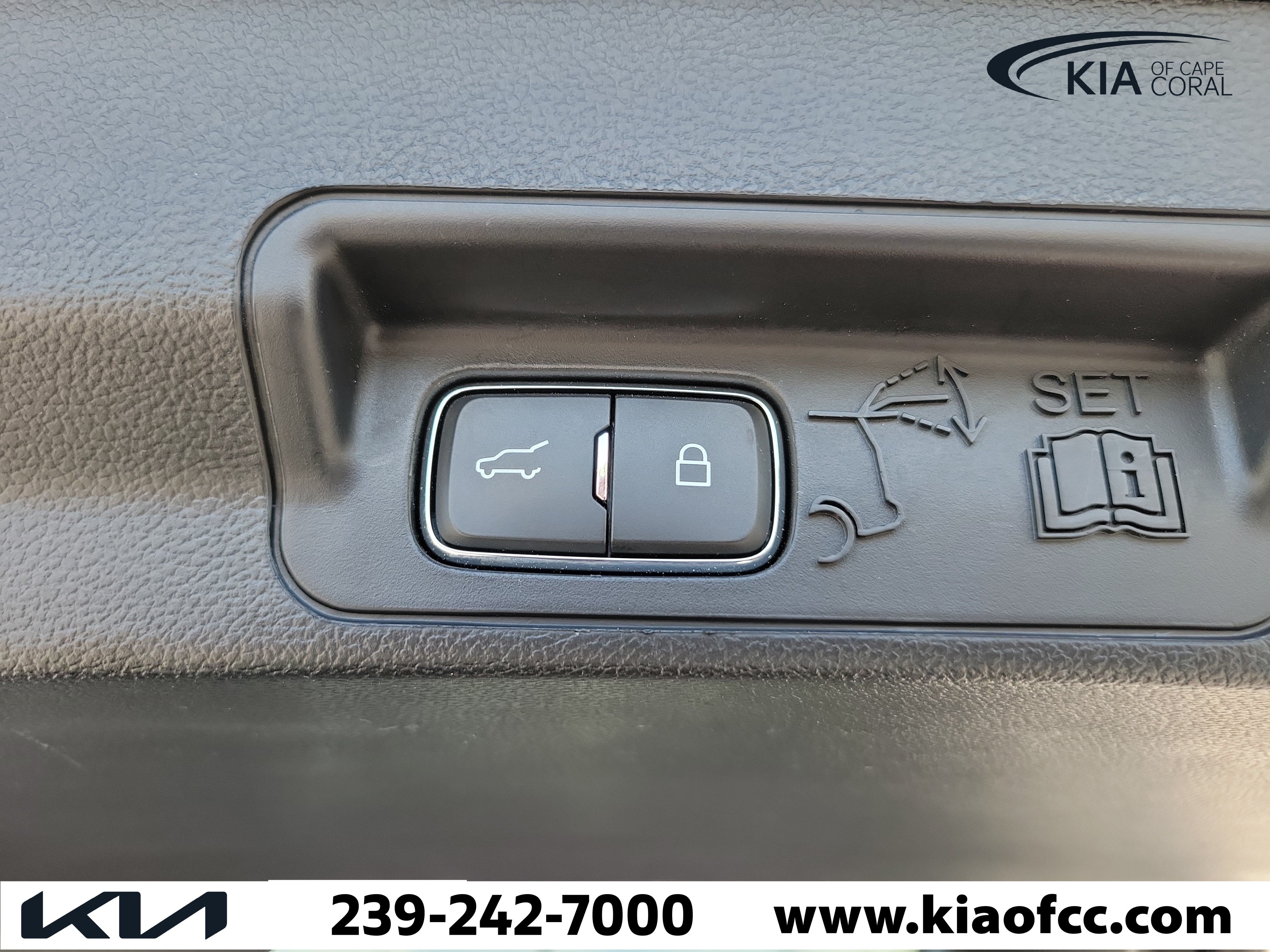 Used 2020 Ford Explorer ST AWD/4WD image 12