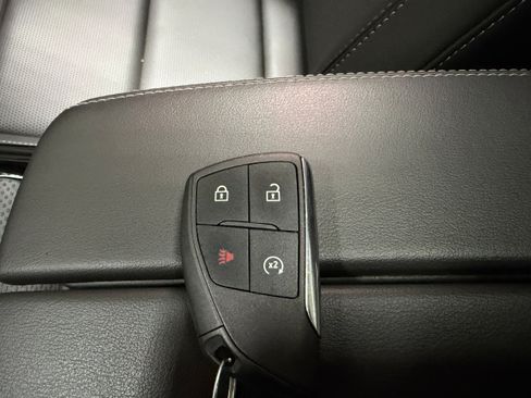 Used 2025 Buick Envision Preferred AWD/4WD image 38