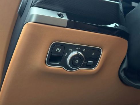 New 2026 Aston Martin V8 Vantage Roadster RWD image 19