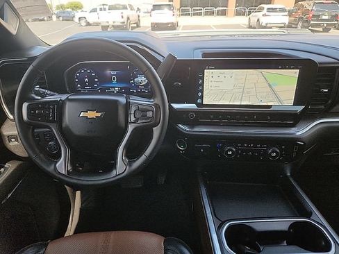 Certified 2024 Chevrolet Silverado 3500 High Country w/ High Country Premium Package AWD/4WD image 11