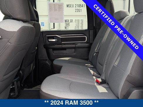 Used 2024 RAM 3500 Big Horn AWD/4WD image 17