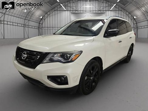 Used 2018 Nissan Pathfinder SL w/ Midnight Edition Package AWD/4WD image 1