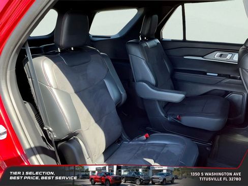 Used 2025 Ford Explorer ST RWD image 15