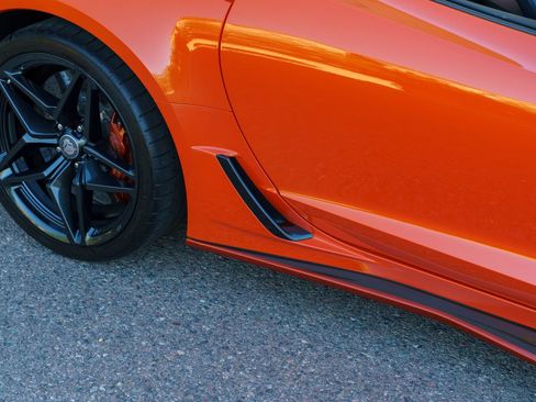 Used 2019 Chevrolet Corvette ZR1 RWD image 71
