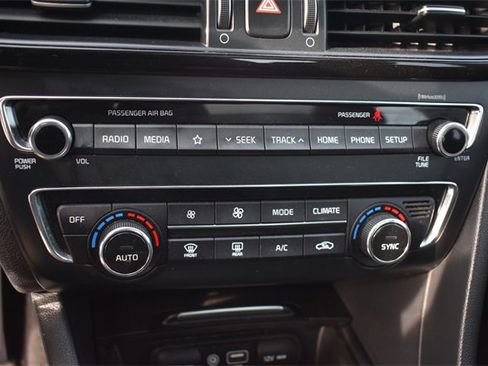 Used 2019 Kia Optima LX w/ LX Premium Package image 27