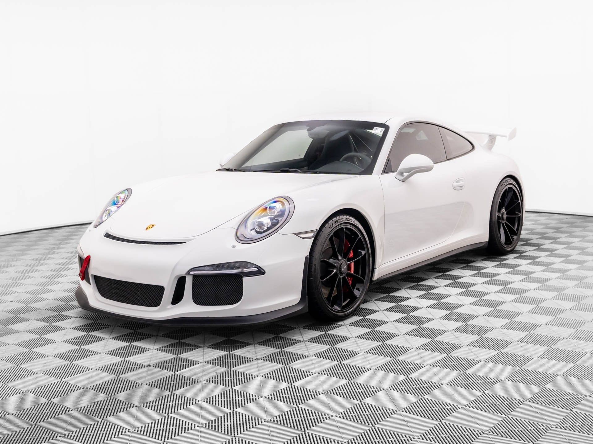 Certified 2015 Porsche 911 GT3 w/ Sound Package Plus RWD 360° Tour