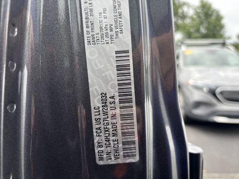 Used 2020 Jeep Wrangler Unlimited Rubicon AWD/4WD image 37