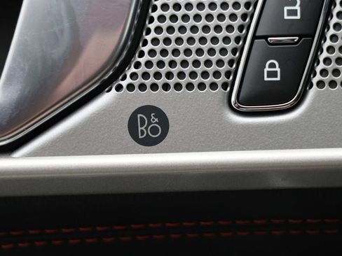 Used 2022 Ford Explorer ST-Line w/ Class IV Trailer Tow Package image 26