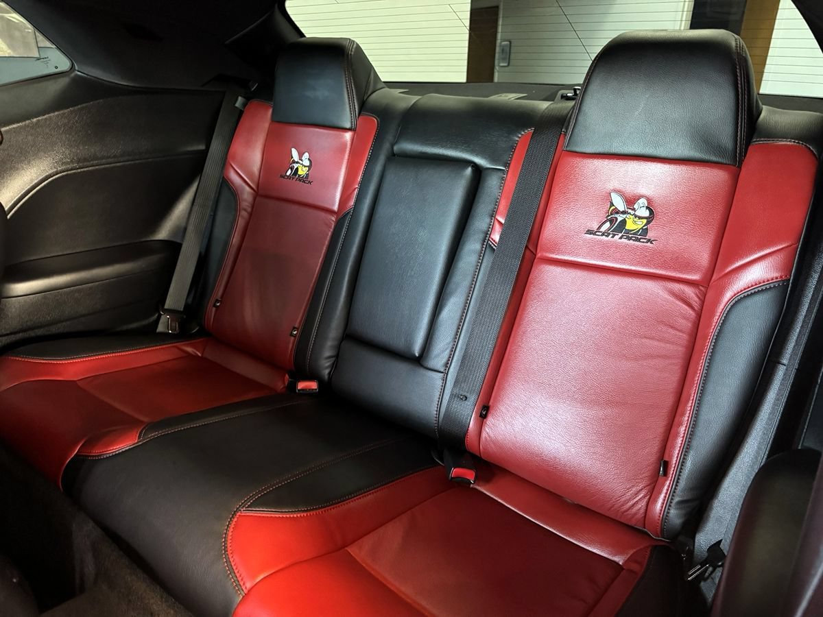 Used 2016 Dodge Challenger R/T Scat Pack RWD image 43