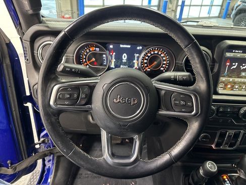 Used 2018 Jeep Wrangler Unlimited Sahara image 15