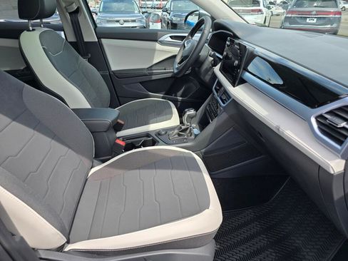 New 2026 Volkswagen Taos SE AWD/4WD image 43