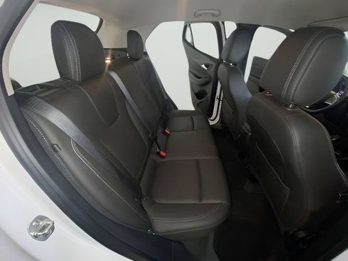 Used 2024 Buick Encore GX Sport Touring AWD/4WD image 35