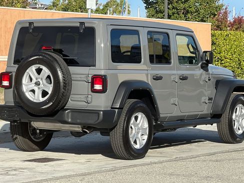 Used 2022 Jeep Wrangler Unlimited Sport w/ Sun And Sound Package image 4