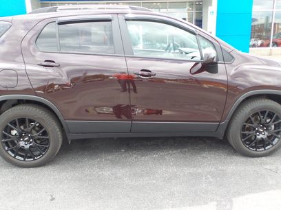 Used 2022 Chevrolet Trax LT w/ Premium Seat Package