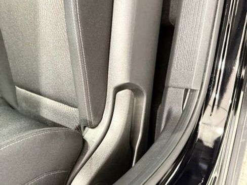 Used 2025 Nissan Rogue SV image 20