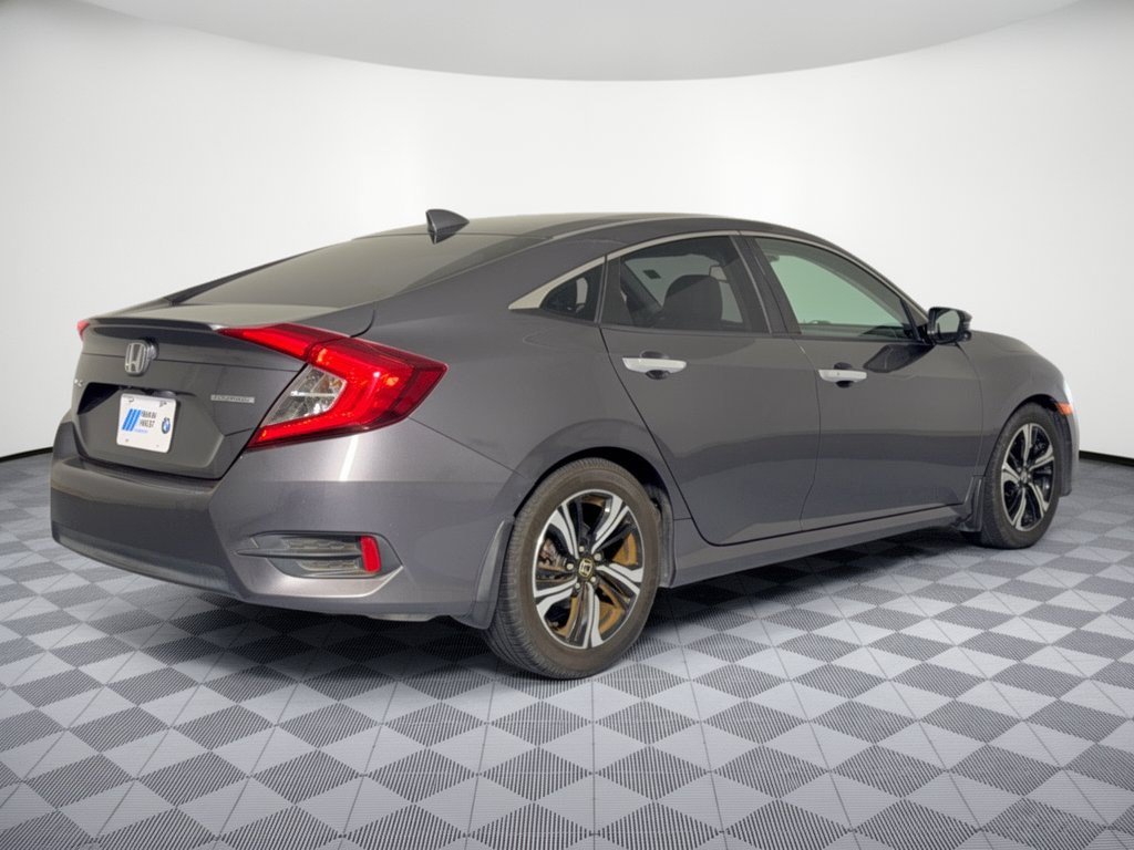 Used 2016 Honda Civic Touring image 9