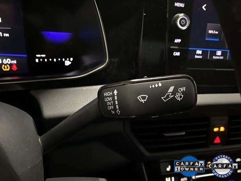 Used 2025 Volkswagen Jetta Sport image 37