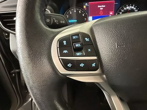 Used 2023 Ford Explorer Limited AWD/4WD image 15