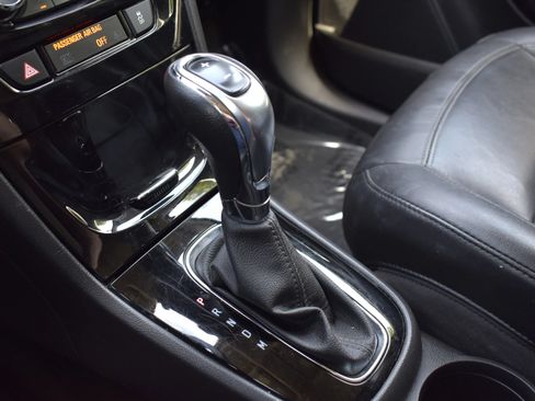 Used 2020 Buick Encore Essence FWD image 58