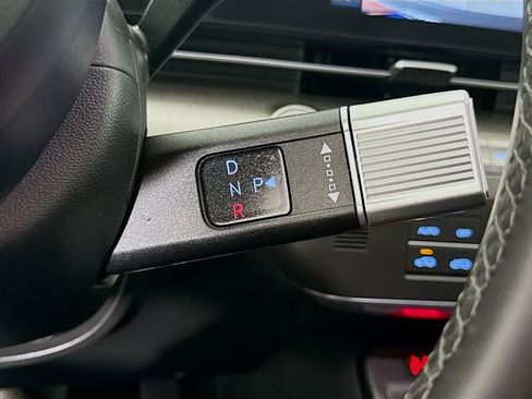 Used 2025 Hyundai Kona SEL AWD/4WD image 17