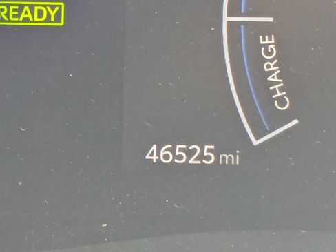 Used 2025 Toyota Camry LE FWD image 30