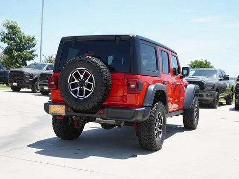 Used 2026 Jeep Wrangler Unlimited Rubicon AWD/4WD image 9