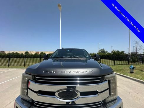Used 2019 Ford F250 Lariat w/ Lariat Ultimate Package AWD/4WD image 9
