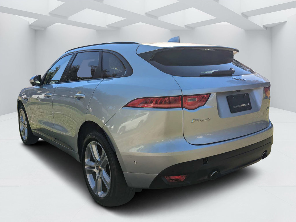 Used 2017 Jaguar F-PACE R-Sport AWD/4WD image 5
