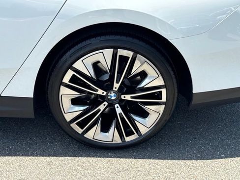 Used 2026 BMW 530i RWD image 14
