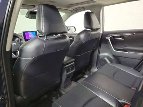 Used 2024 Toyota RAV4 XLE Premium FWD image 10