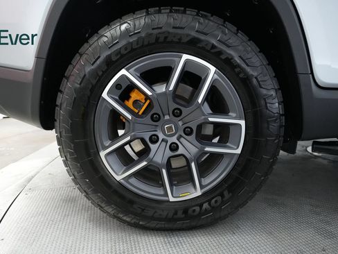 Used 2023 Rivian R1T Adventure AWD/4WD image 22