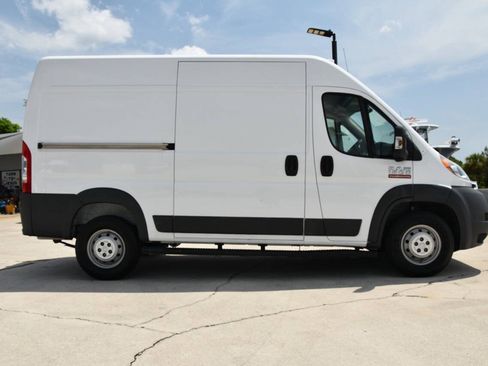 Used 2017 RAM ProMaster 1500 w/ Interior Convenience Group FWD image 9