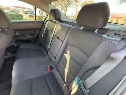 Used 2013 Chevrolet Cruze LT image 21