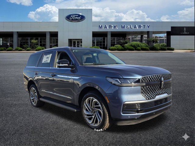 New 2027 Lincoln Navigator Premiere AWD/4WD image 5