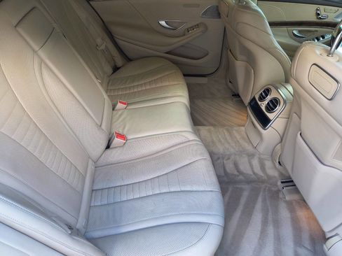 Used 2019 Mercedes-Benz S 560 Sedan image 47