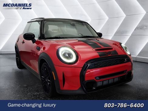 Used 2024 MINI Cooper S image 1
