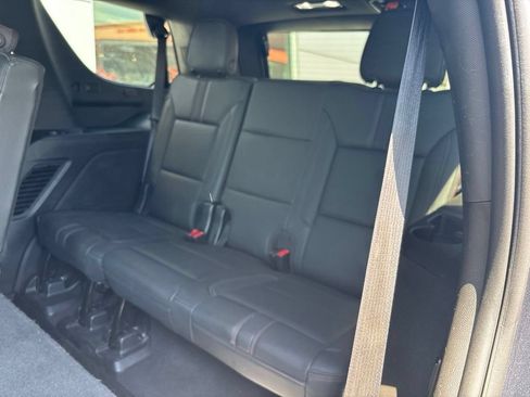 Used 2022 Chevrolet Tahoe RST w/ Luxury Package AWD/4WD image 14