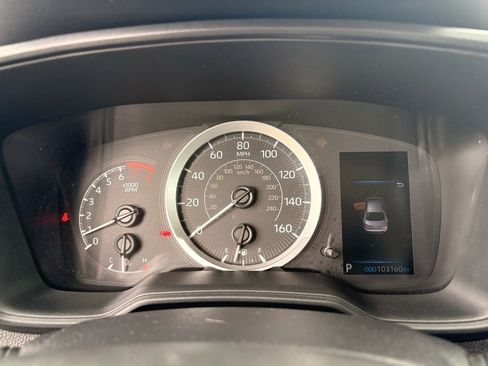 Used 2021 Toyota Corolla LE image 13