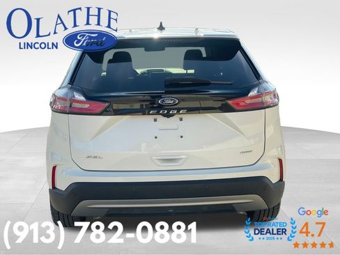 Used 2024 Ford Edge SEL w/ Convenience Package image 4