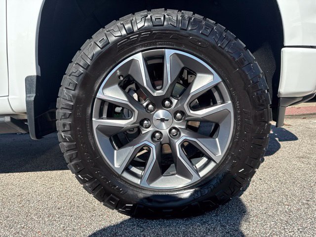 Used 2024 Chevrolet Silverado 1500 RST AWD/4WD image 9