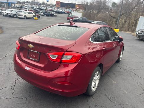 Used 2018 Chevrolet Cruze LT w/ LPO, Black Nameplate Package image 5