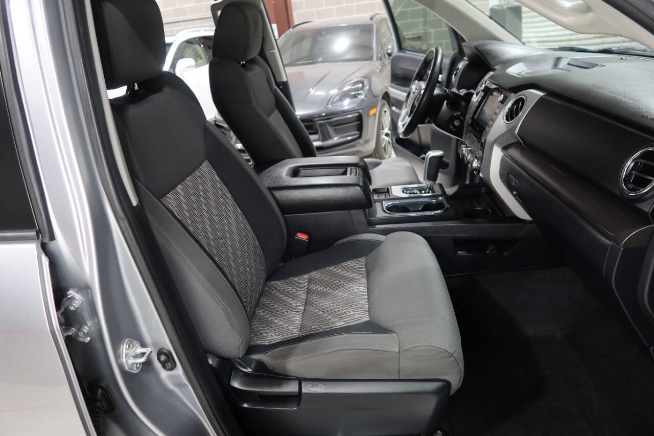 Used 2021 Toyota Tundra SR5 w/ SR5 Upgrade Package AWD/4WD image 13